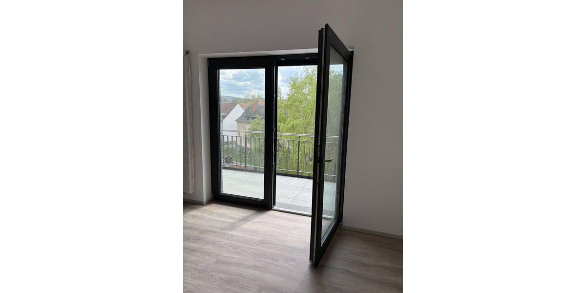 Etagenwohnung Kaiserslautern Innenstadt - 2 Zimmer, 85 m&sup2;, 980&euro; | Angebot:26875127