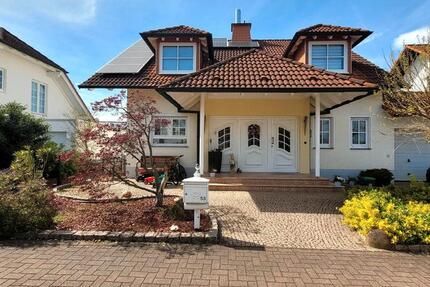 Haus Neustadt an der Weinstraße - 5 Zimmer, 117 m&sup2;, 750.000&euro; | Angebot:26101998