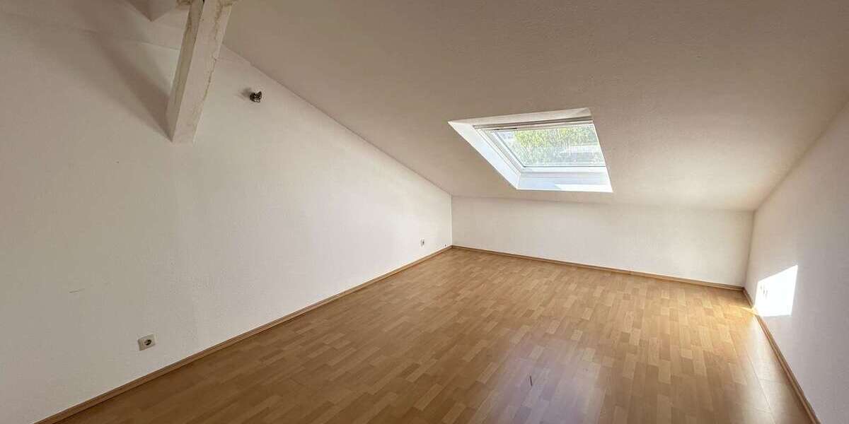 Etagenwohnung Kaiserslautern - 2 Zimmer, 51 m&sup2;, 85.000&euro; | Angebot:26440222