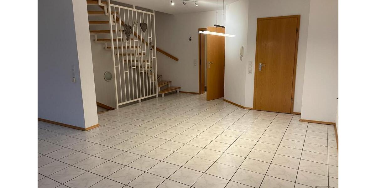Reihenhaus Trippstadt - 5 Zimmer, 160 m&sup2;, 1.440&euro; | Angebot:26195235