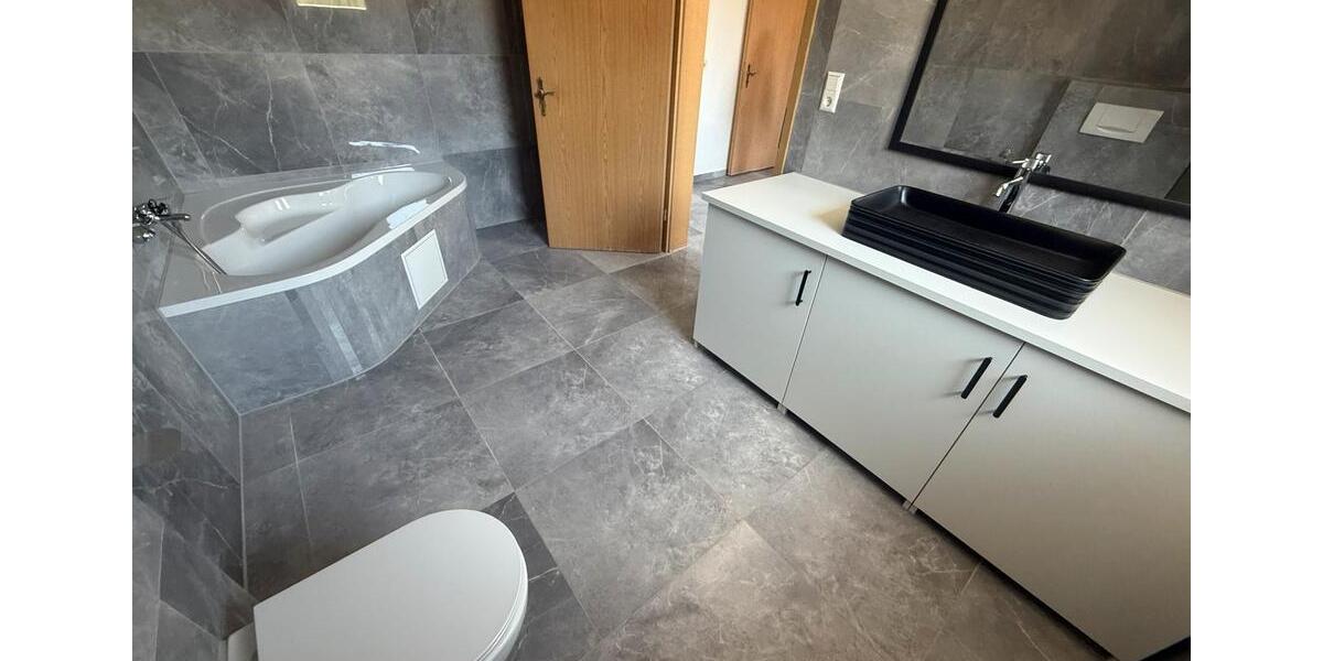 Reihenhaus Kaiserslautern Betzenberg - 8 Zimmer, 100 m&sup2;, 2.000&euro; | Angebot:27702868