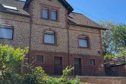 Liebhaberobjekt mit Charme und großzügigem Grundstück 8 zimmer