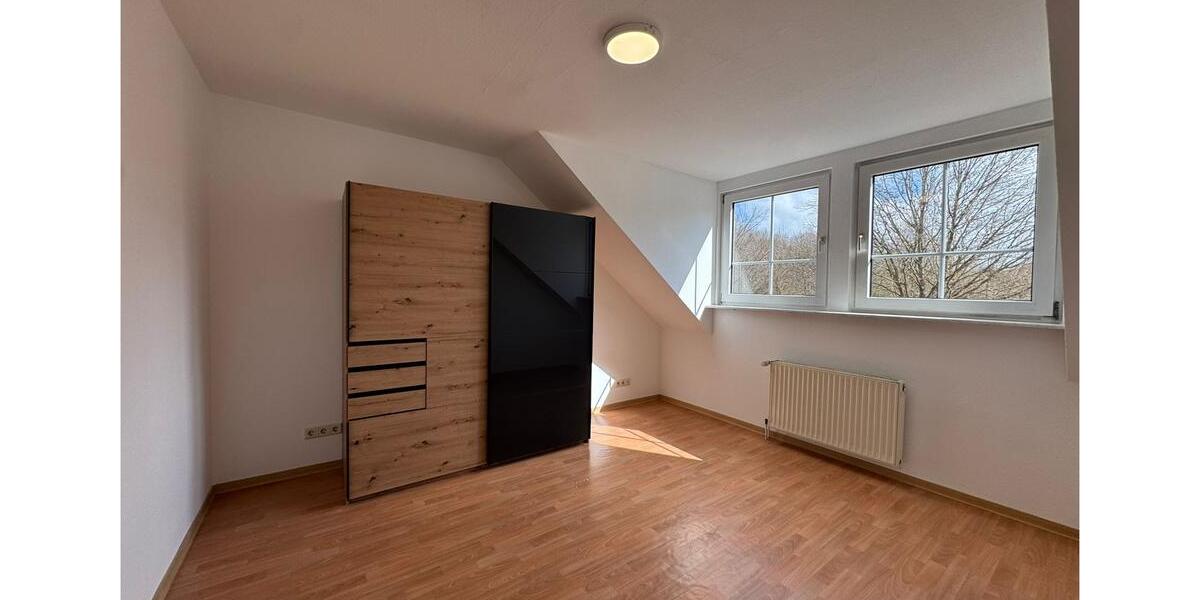 Dachgeschoßwohnung Weilerbach - 3 Zimmer, 115 m&sup2;, 1.200&euro; | Angebot:26067611