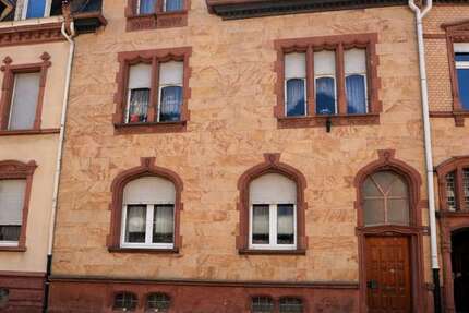 Haus Neustadt an der Weinstraße - 11.5 Zimmer, 234 m&sup2;, 380.000&euro; | Angebot:26071809