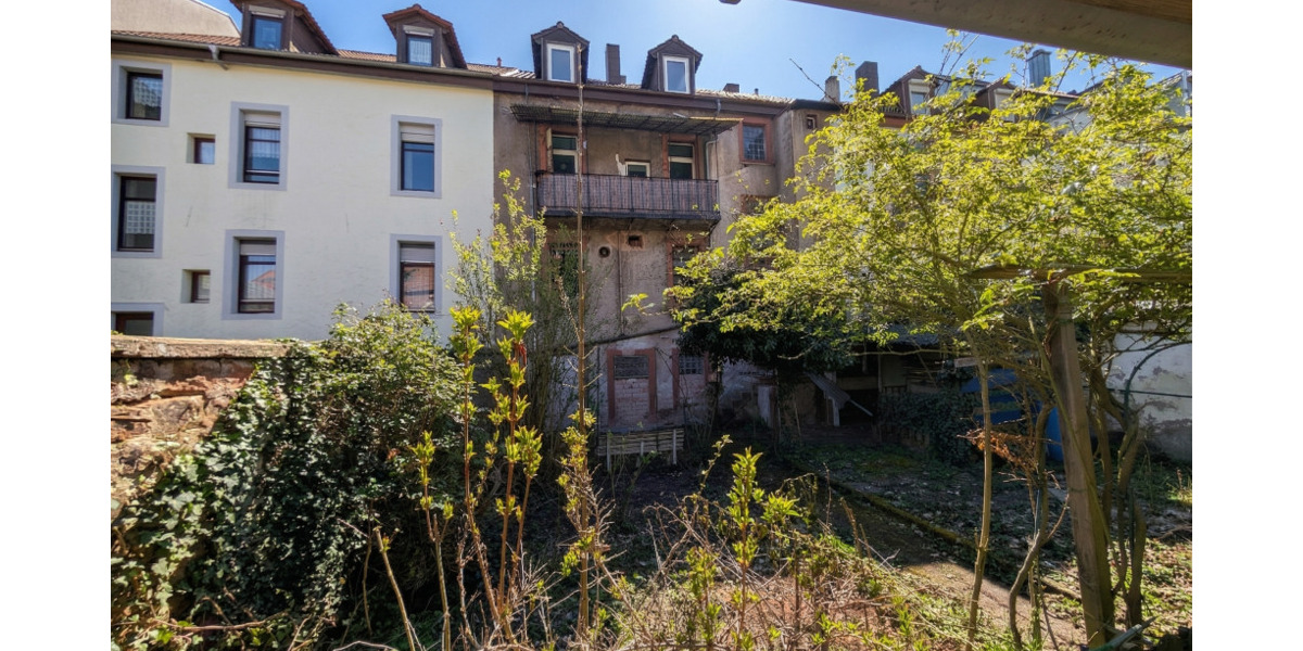 Mehrfamilienhaus, Wohnhaus Kaiserslautern Innenstadt - 9 Zimmer, 202 m&sup2;, 285.000&euro; | Angebot:26309369