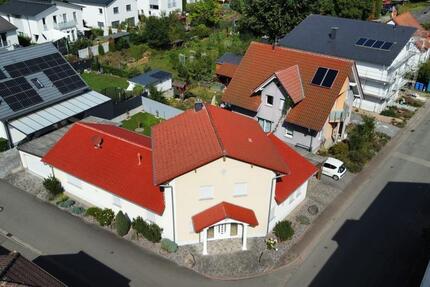 Haus Hochspeyer - 4 Zimmer, 174 m&sup2;, 480.000&euro; | Angebot:26886761