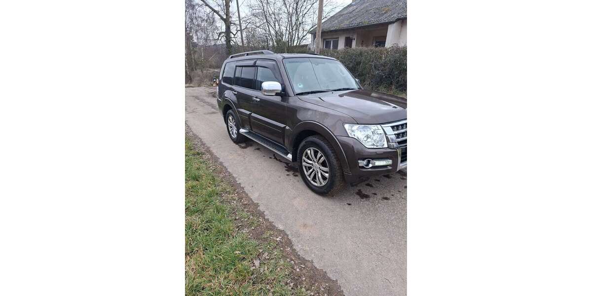 Mitsubishi Pajero 71.500 km 33.500 &euro; Ruppertsecken 67808