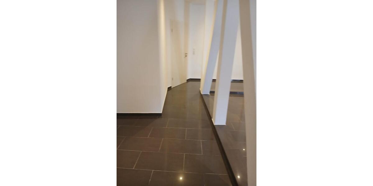 Etagenwohnung Kaiserslautern Betzenberg - 2 Zimmer, 100 m&sup2;, 1.000&euro; | Angebot:24793997