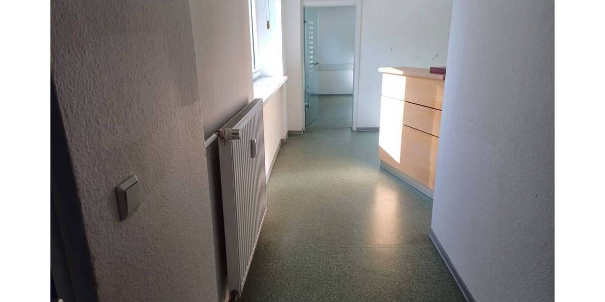 Gewerbeobjekt Kaiserslautern Innenstadt - 1 Zimmer, 130 m&sup2;, 1.200&euro; | Angebot:24114882