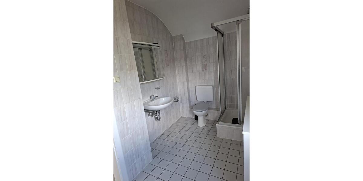 Einfamilienhaus Kaiserslautern Bahnheim - 5 Zimmer, 120 m&sup2;, 1.650&euro; | Angebot:27693373