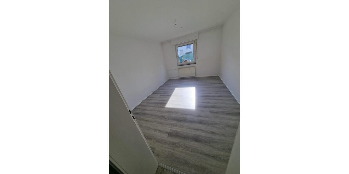 Erdgeschoßwohnung Eisenberg (Pfalz) - 3 Zimmer, 66 m&sup2;, 630&euro; | Angebot:26183371