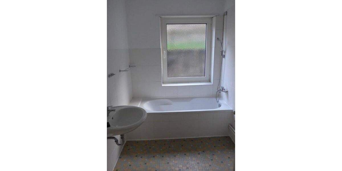 Etagenwohnung Rodalben - 3 Zimmer, 100 m&sup2;, 630&euro; | Angebot:25657424