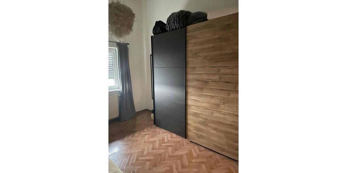 Dachgeschoßwohnung Eisenberg (Pfalz) - 2 Zimmer, 64 m&sup2;, 680&euro; | Angebot:26245717