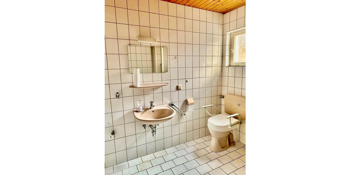 Einfamilienhaus Hauenstein - 7 Zimmer, 190 m&sup2;, 130.000&euro; | Angebot:26826227