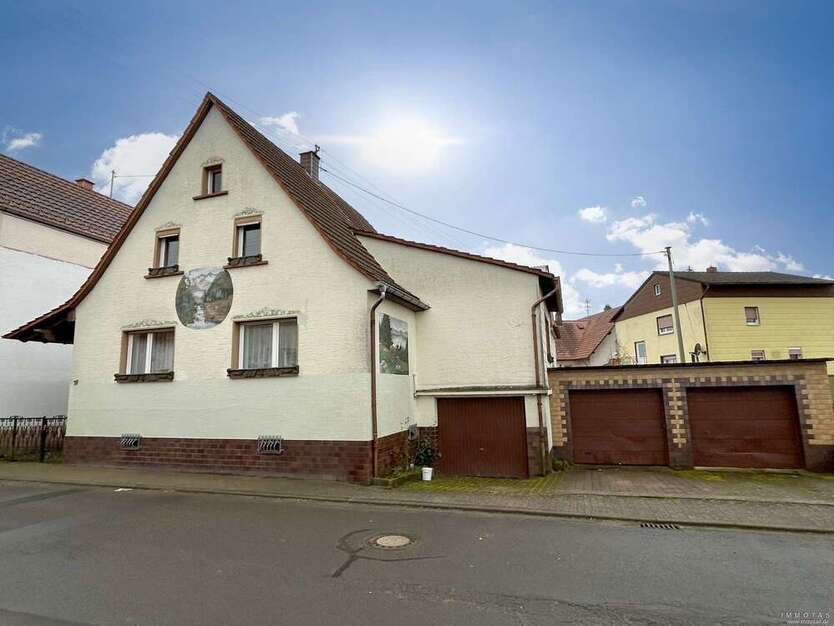 Haus zum Kaufen in Weselberg 139.000 € 163 m²