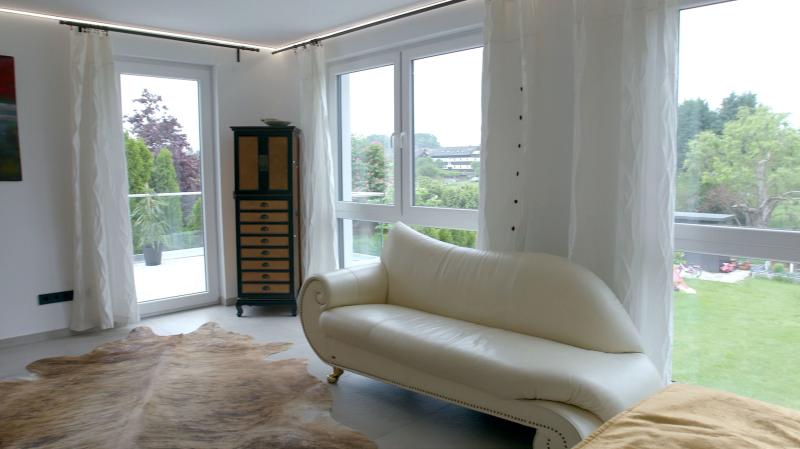 ObjNr:19731 - Hochmoderne, neuwertige Doppelhaushälfte wird jeglichen Ansprüchen gerecht - Doppelhaushälfte Mehlingen | Angebot:21900595