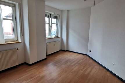 Wohnung Kaiserslautern Betzenberg - 1 Zimmer, 33 m&sup2;, 370&euro; | Angebot:27408731