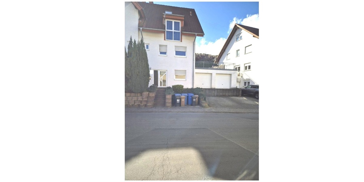 REH mit kleinem Grundstück als lukrative Investitionsmöglichkeit neu vermietbar ab 01.03.26 - Reihenendhaus Queidersbach | Angebot:21126704