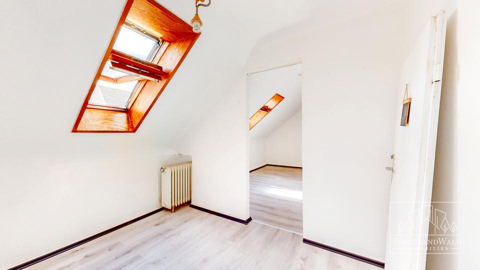 Dachgeschoßwohnung Pirmasens - 3 Zimmer, 65 m&sup2;, 390&euro; | Angebot:26659695