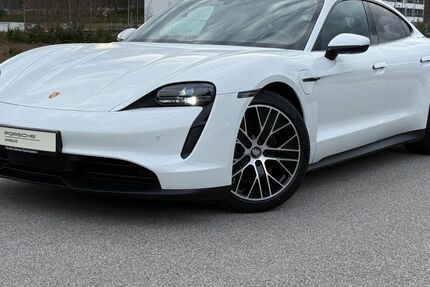 Porsche Taycan 55.900 km 56.690 &euro; Kaiserslautern 67657