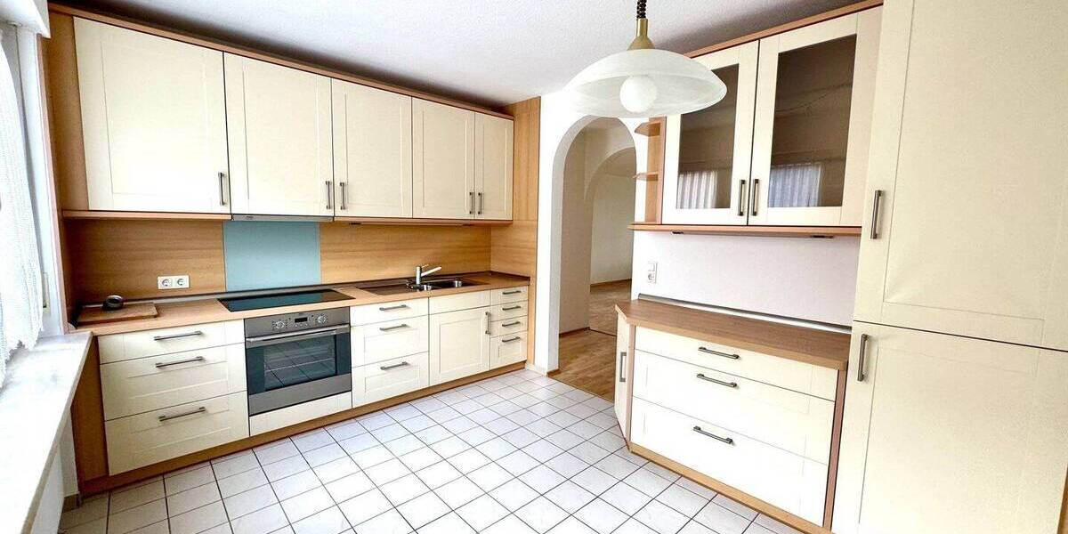 Etagenwohnung Kaiserslautern Innenstadt - 3 Zimmer, 75 m&sup2;, 690&euro; | Angebot:26875423