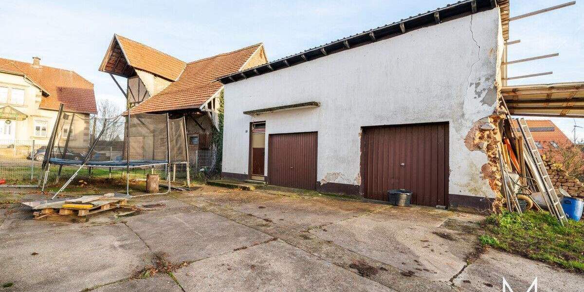 Doppelhaushälfte Rothselberg - 9 Zimmer, 250 m&sup2;, 129.000&euro; | Angebot:25739660