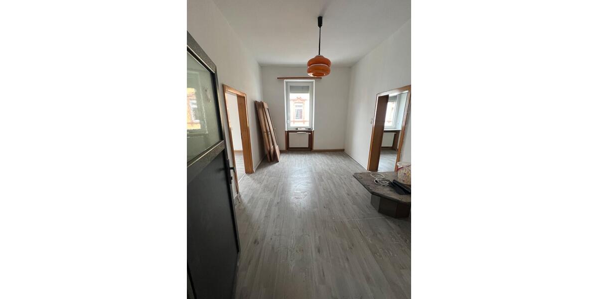 Etagenwohnung Kaiserslautern Betzenberg - 4 Zimmer, 100 m&sup2;, 1.100&euro; | Angebot:25313087