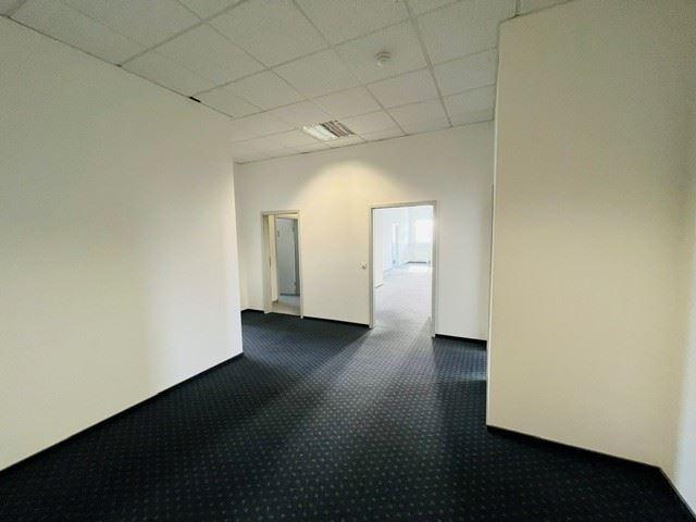 EUPORA® Immobilien: Moderne Gewerbe-Bürofläche in Kirchheimbolanden. zimmer