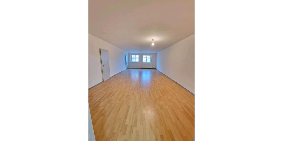 Erdgeschoßwohnung Kaiserslautern - 1 Zimmer, 50 m&sup2;, 700&euro; | Angebot:25918980