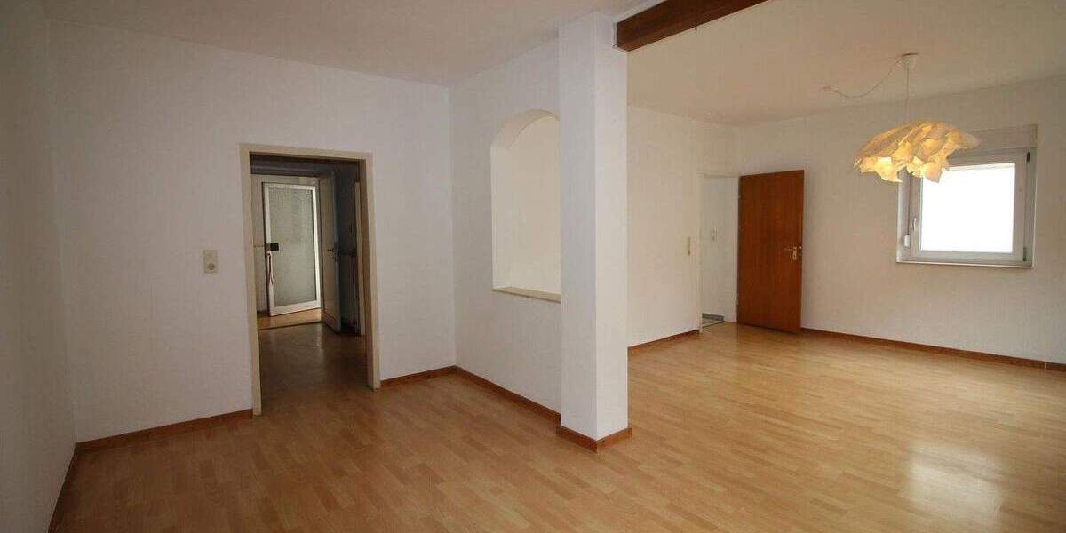 Einfamilienhaus Otterberg - 6 Zimmer, 121 m&sup2;, 175.000&euro; | Angebot:25674884