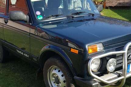 Lada Taiga 76.000 km 5.900 &euro; Bruchmühlbach-Miesau 66892