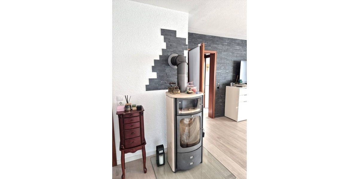 Großzügiges Wohnen für zwei Generationen: Poolbereich mit Poolbar & barrierefreiem EG - Zweifamilienhaus Katzweiler | Angebot:24408767