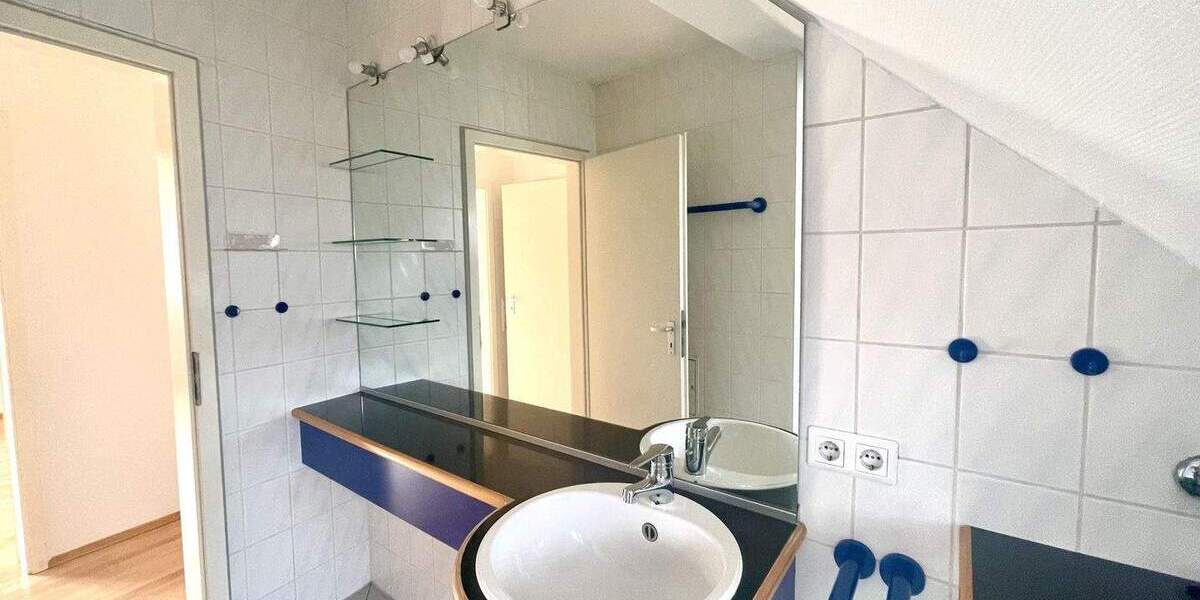 Etagenwohnung Kaiserslautern Innenstadt - 3 Zimmer, 80 m&sup2;, 720&euro; | Angebot:25800235