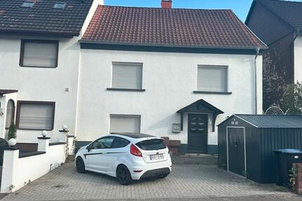 Haus Schönenberg-Kübelberg Kübelberg - 5 Zimmer, 145 m&sup2;, 145.000&euro; | Angebot:26972432