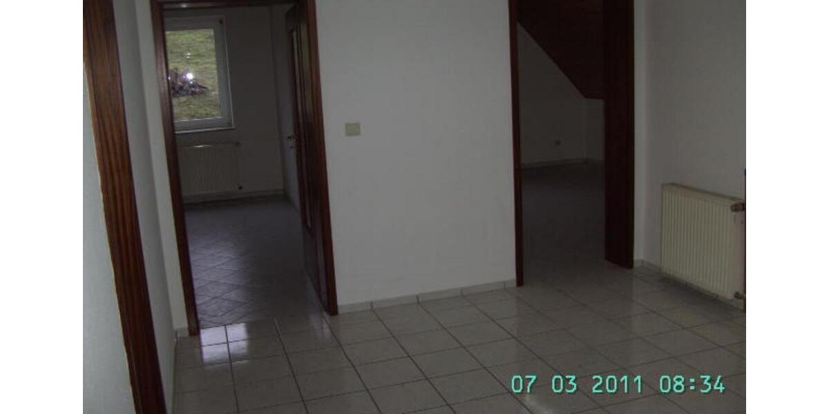 Dachgeschoßwohnung Wolfstein - 3 Zimmer, 92 m&sup2;, 700&euro; | Angebot:25842208