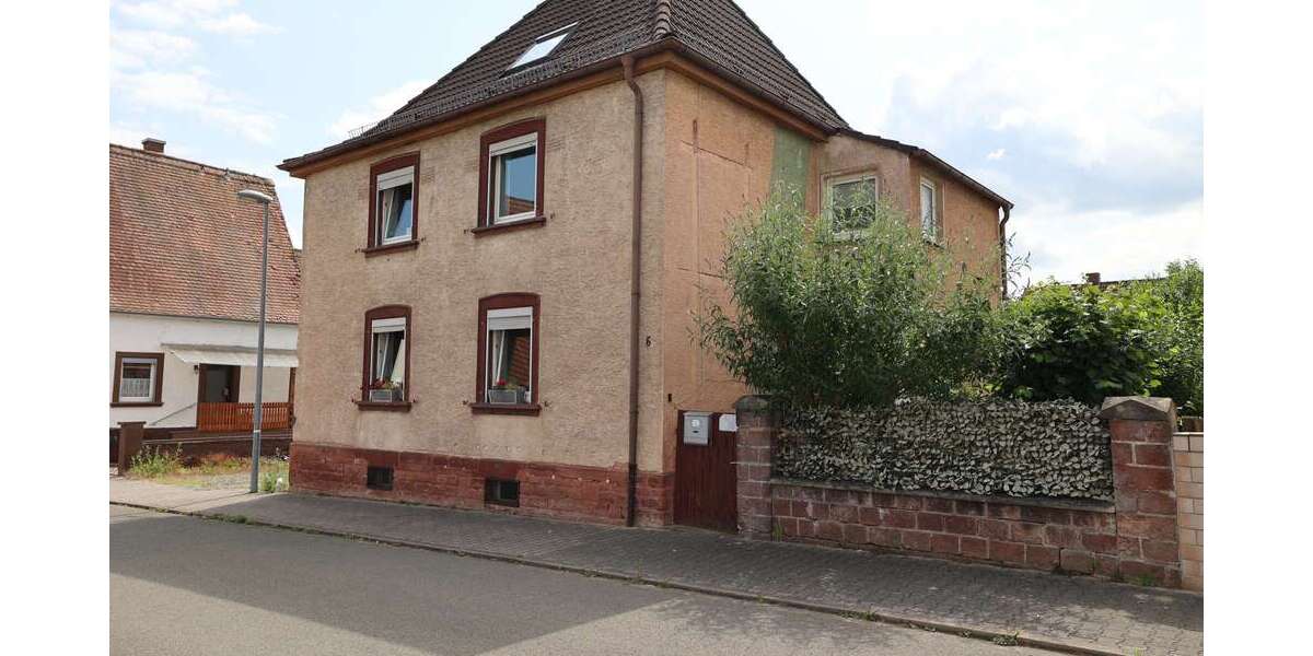 Einfamilienhaus Ramstein-Miesenbach Miesenbach - 6 Zimmer, 135 m&sup2;, 270.000&euro; | Angebot:25138583