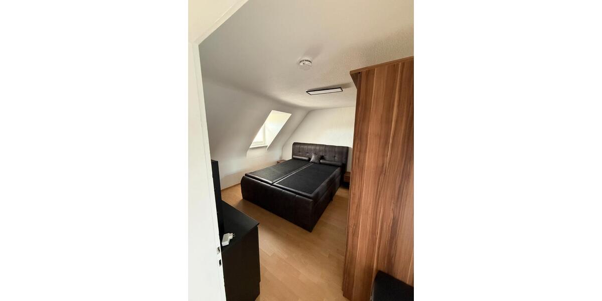 Dachgeschoßwohnung Rockenhausen - 2 Zimmer, 54 m&sup2;, 450&euro; | Angebot:26322627