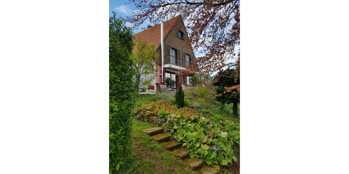 Helles, Einfamilienhaus mit großem Garten zu vermieten! Bestlage! 5 zimmer