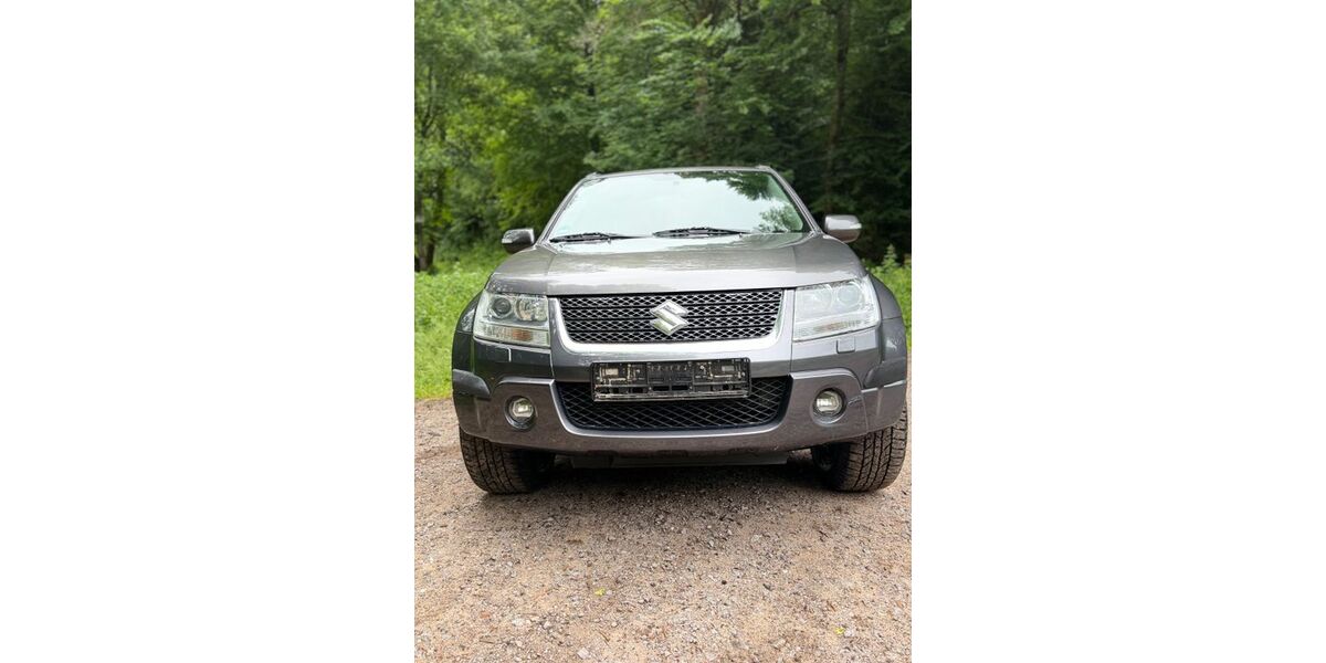 Suzuki Grand Vitara 168.945 km 5.999 &euro; Kaiserslautern 67655