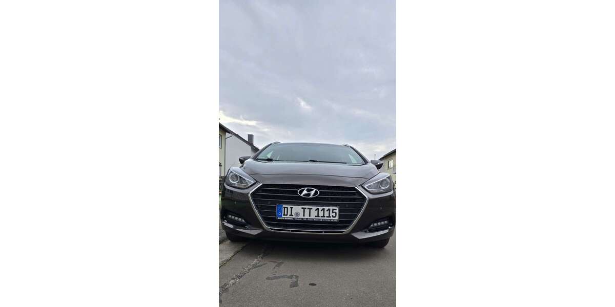 Hyundai i40 150.000 km 11.500 &euro; Winnweiler 67722