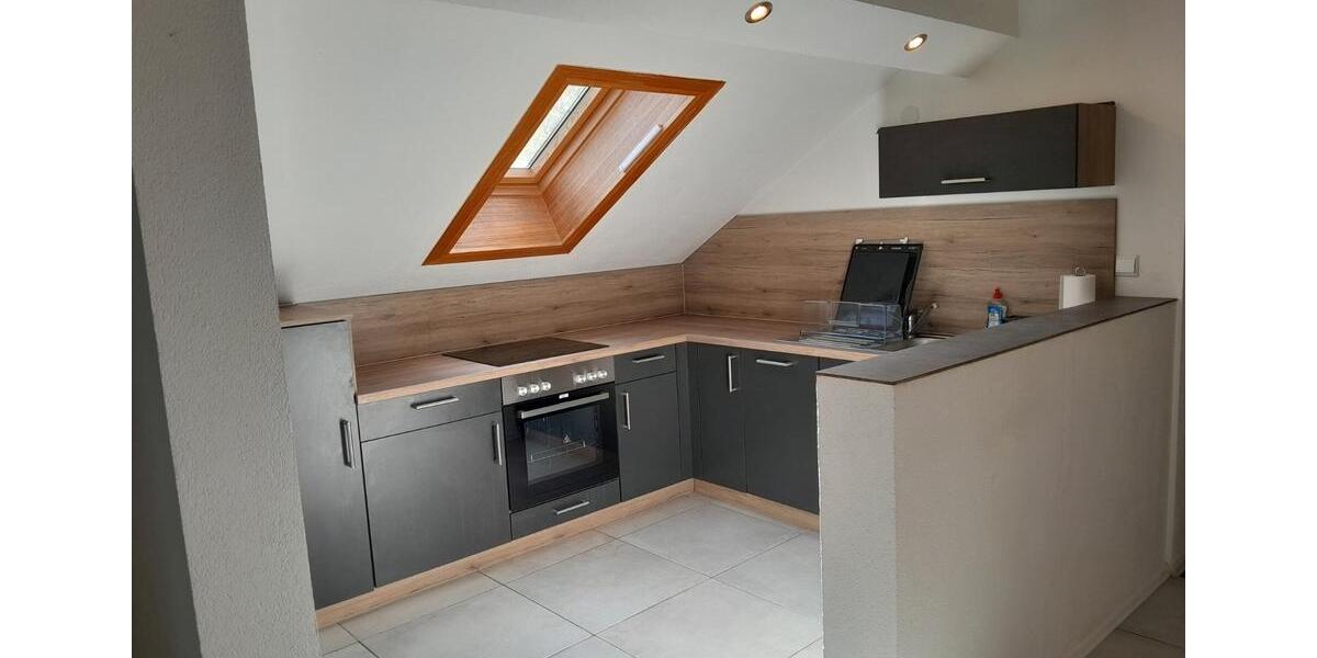 Dachgeschoßwohnung Steinwenden - 2 Zimmer, 65 m&sup2;, 650&euro; | Angebot:26024380