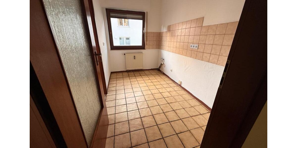 Etagenwohnung Kaiserslautern Bahnheim - 4 Zimmer, 91 m&sup2;, 1.000&euro; | Angebot:26241785