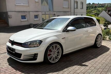 VW Golf 160.500 km 12.500 &euro; Brücken 66904