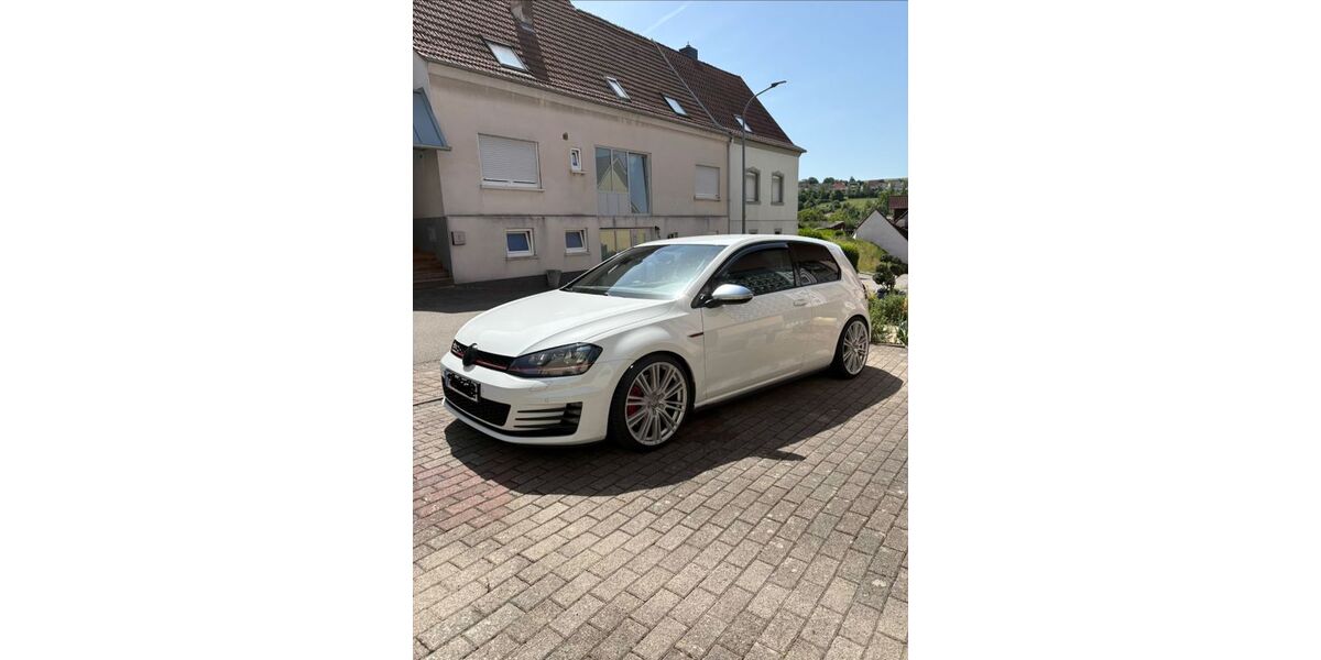 VW Golf 160.500 km 12.500 &euro; Brücken 66904