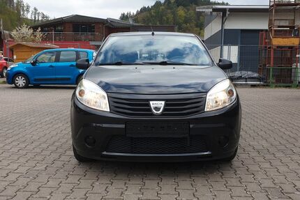 Dacia Sandero 138.000 km 3.000 &euro; Thaleischweiler-Fröschen 66987