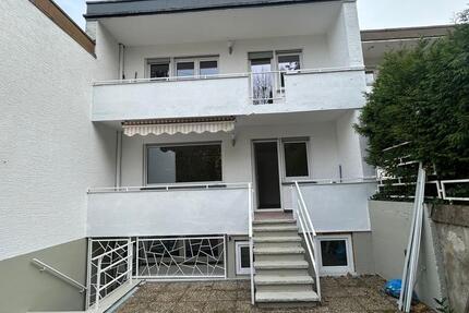 Haus Kaiserslautern Betzenberg - 4 Zimmer, 125 m&sup2;, 1.500&euro; | Angebot:25921690