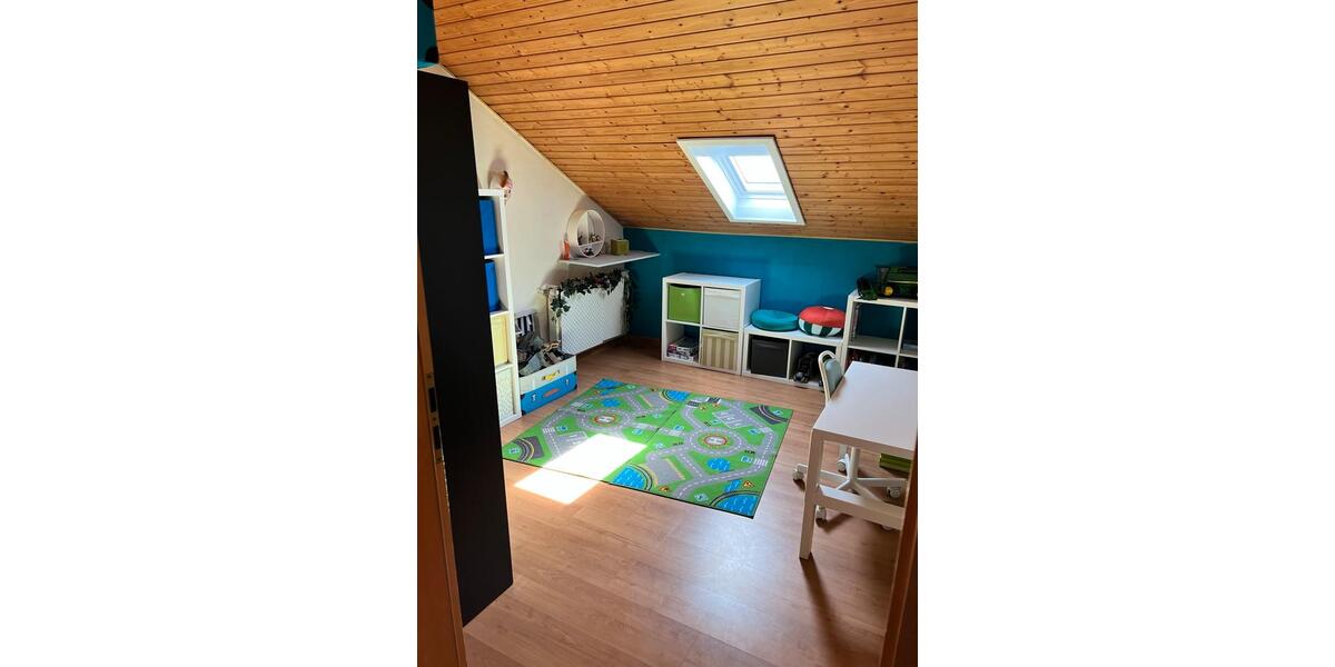 Dachgeschoßwohnung Weilerbach - 5 Zimmer, 95 m&sup2;, 900&euro; | Angebot:26603495