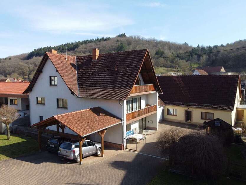 Haus zum Kaufen in Hefersweiler 345.000 € 408 m²