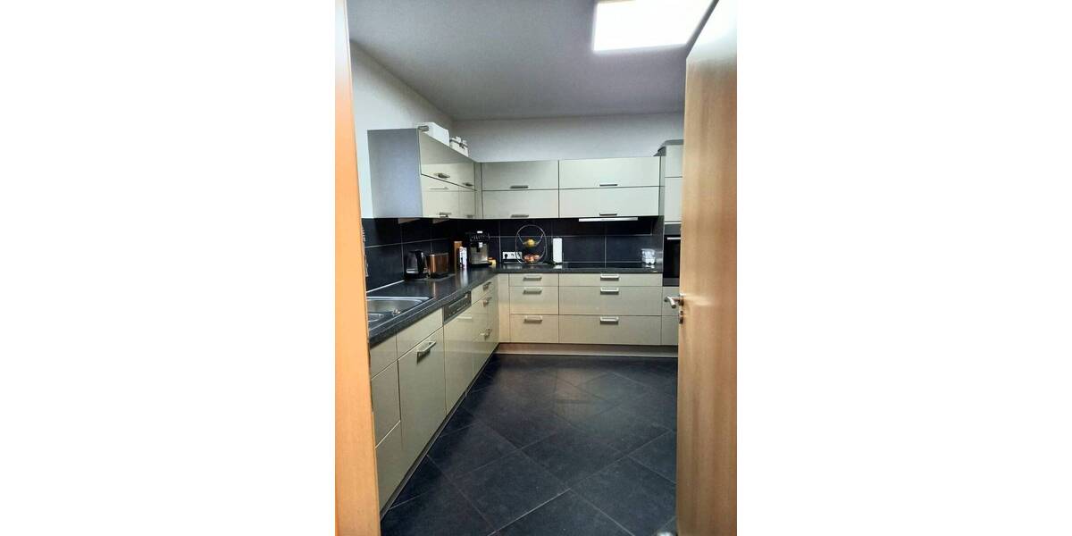 TOP Wohnhaus mit Balkon, Terrasse, Garten, Garage und ca. 40 m² Ausbaupotenzial im Dachstudio, in Rodalben (Pirmasens) 4 zimmer