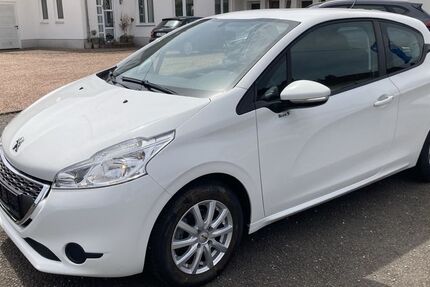 Peugeot 208 70.000 km 5.350 &euro; Bruchmühlbach 66892